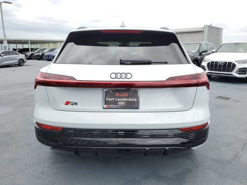 Certified 2024 Audi Q8 e-tron Prestige w/ Prestige Package AWD/4WD image 5