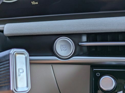 New 2026 Hyundai Tucson Limited image 27