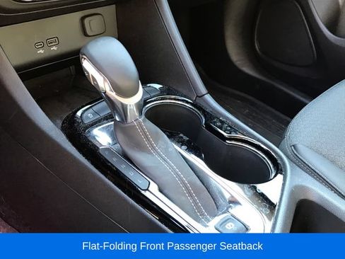 Used 2025 Buick Encore GX Preferred w/ Comfort Package FWD image 7