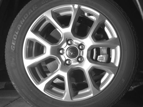 Used 2025 Jeep Compass Limited image 13