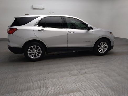 Used 2019 Chevrolet Equinox LT w/ Driver Convenience Package image 10
