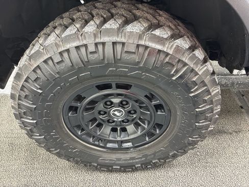 Used 2024 Ford Bronco Big Bend image 8