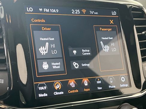 Used 2022 Jeep Grand Cherokee Limited image 19