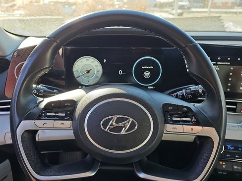 Used 2022 Hyundai Elantra Limited image 20