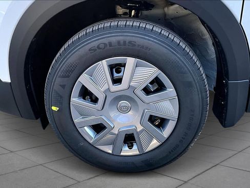 New 2026 Nissan Kicks S image 9