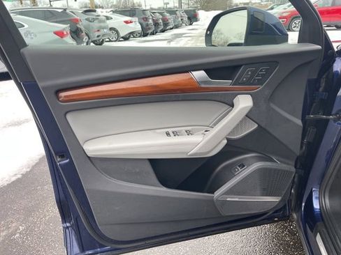 Used 2023 Audi Q5 2.0T Premium Plus w/ Premium Plus Package image 11