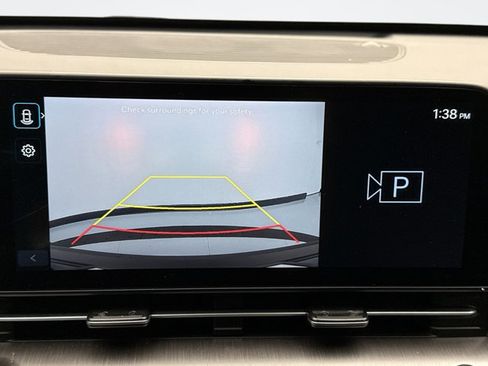 Used 2024 Hyundai Kona SEL w/ Convenience Package image 16