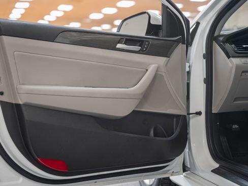 Used 2018 Hyundai Sonata Limited image 41