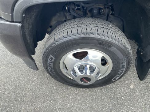 Used 2015 GMC Sierra 3500 Denali w/ Duramax Plus Package image 10