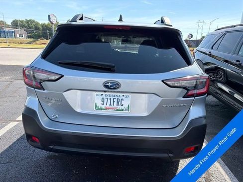 Used 2023 Subaru Outback Premium AWD/4WD image 5