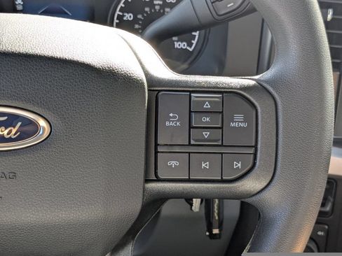 Used 2025 Ford F550 4x4 Regular Cab Super Duty image 22