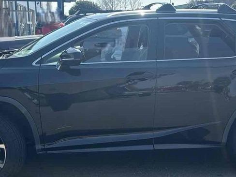 Used 2021 Lexus RX 350L Premium w/ Premium Package image 3