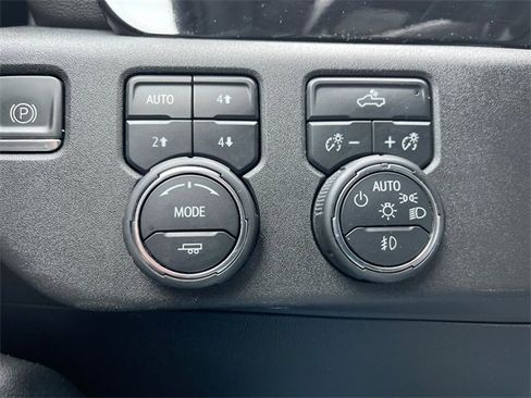 Certified 2023 Chevrolet Silverado 1500 RST image 18