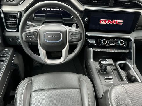 Used 2024 GMC Sierra 1500 Denali w/ Technology Package image 15