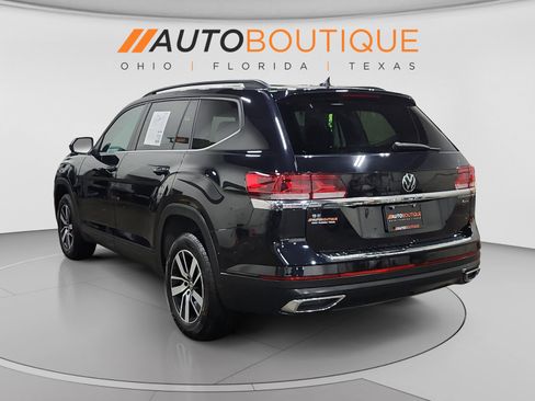Used 2023 Volkswagen Atlas SE AWD/4WD image 3