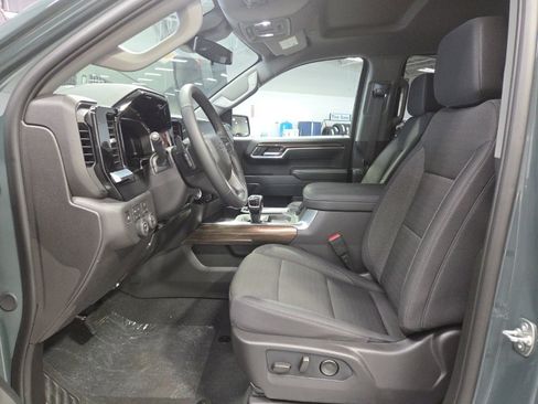 New 2026 Chevrolet Silverado 1500 LT Trail Boss w/ Convenience Package II image 9