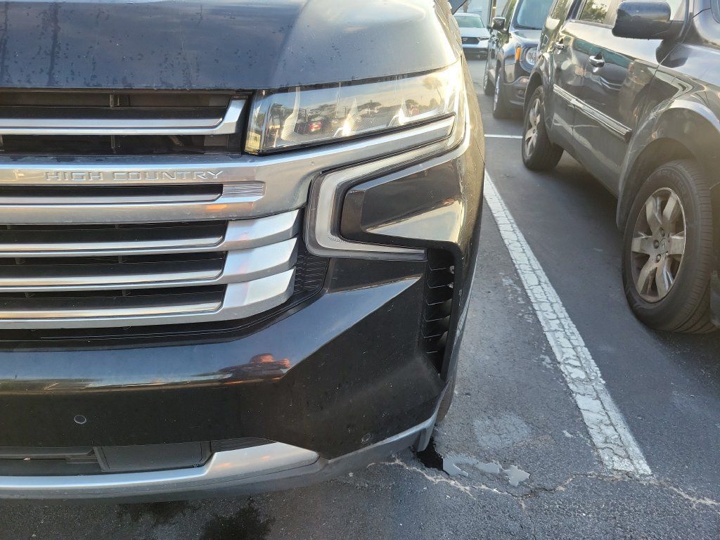 Used 2021 Chevrolet Tahoe High Country w/ Premium Package RWD image 6