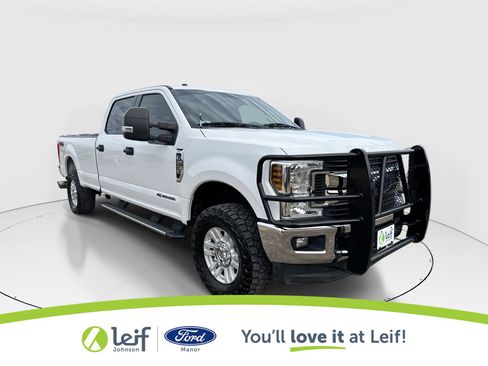 Used 2018 Ford F250 XLT w/ XLT Value Package image 1