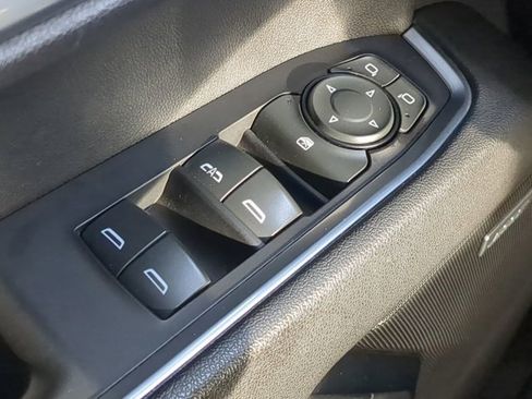 Used 2022 GMC Sierra 1500 Elevation w/ Preferred Package image 23