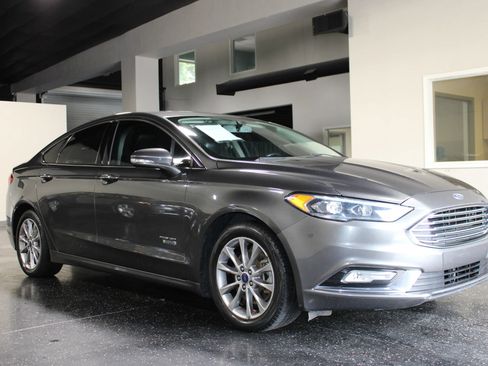 Used 2017 Ford Fusion Energi Titanium FWD image 45