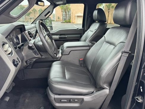 Used 2011 Ford F250 Lariat w/ Lariat Interior Pkg AWD/4WD image 12