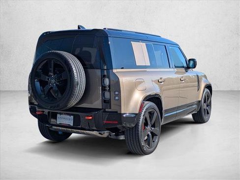 Certified 2025 Land Rover Defender 110 X AWD/4WD image 5