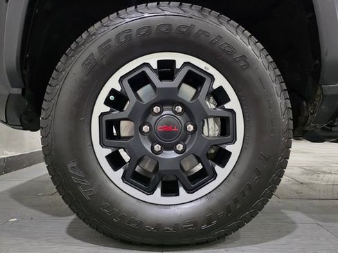 Used 2024 Toyota Tacoma TRD Off-Road w/ TRD Off Road Premium Package AWD/4WD image 22