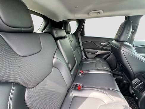 Used 2020 Jeep Cherokee Limited AWD/4WD image 31