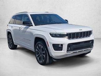 Used 2025 Jeep Grand Cherokee Overland w/ Luxury Tech Group IV AWD/4WD video 3