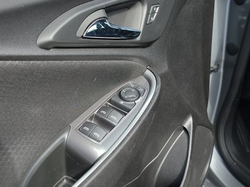 Used 2024 Chevrolet Malibu LT FWD image 18