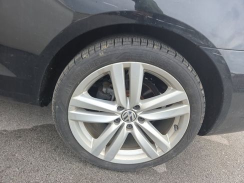 Used 2012 Volkswagen Eos Lux image 6