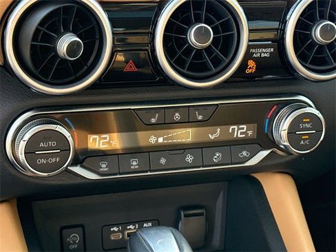 Used 2025 Nissan Sentra SV w/ SV Premium Package image 24