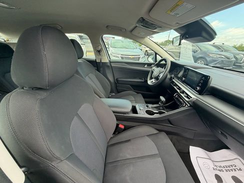 Used 2023 Kia K5 LXS image 19