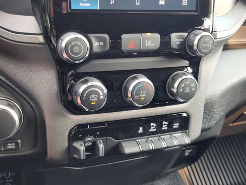 New 2026 RAM 1500 Warlock AWD/4WD image 18