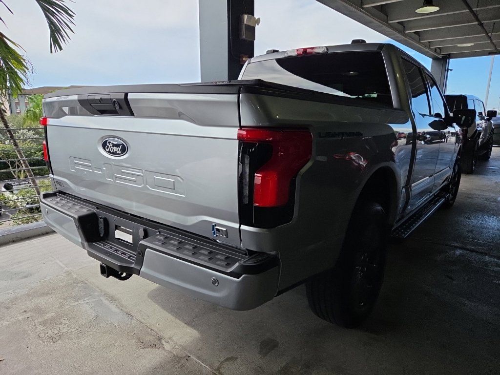 Used 2025 Ford F150 Lightning Flash AWD/4WD image 4