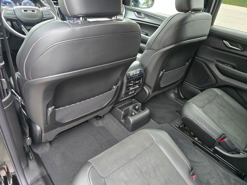 New 2025 Jeep Grand Cherokee L Altitude AWD/4WD image 25