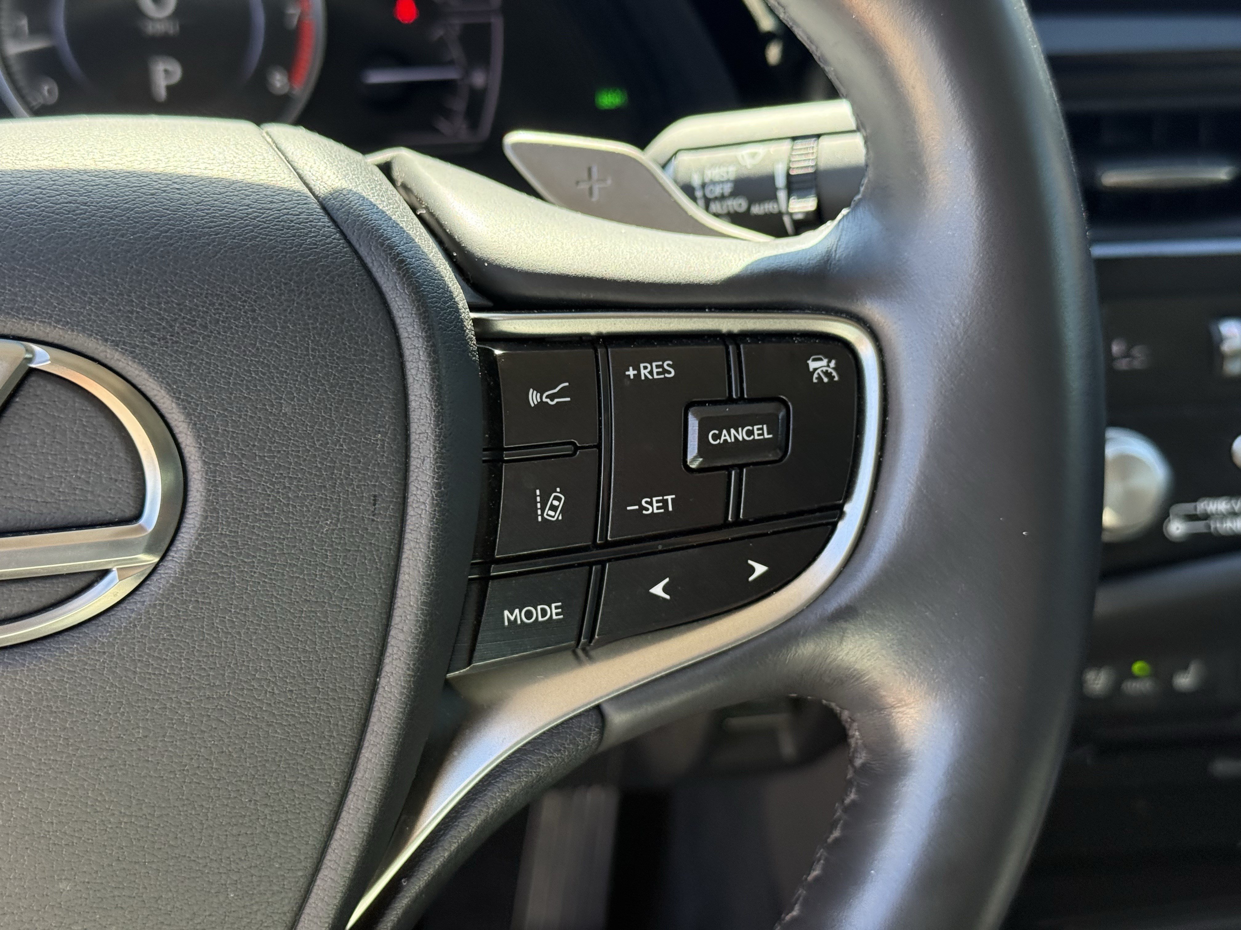 Used 2022 Lexus ES 350 w/ Premium Package FWD image 17