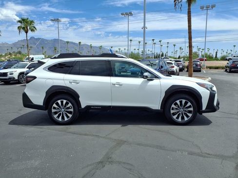Used 2024 Subaru Outback Touring AWD/4WD image 9