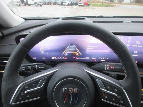 New 2026 Buick Envision Avenir image 17