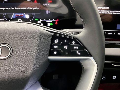 Used 2025 Audi A5 2.0T Premium Plus image 25