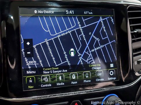 Used 2021 Jeep Grand Cherokee Laredo X image 23