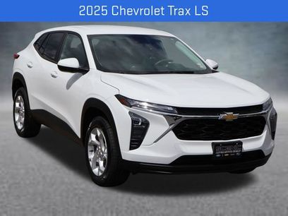 Used 2025 Chevrolet Trax LS w/ LS Convenience Package