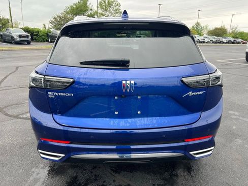 Used 2024 Buick Envision Avenir AWD/4WD image 4