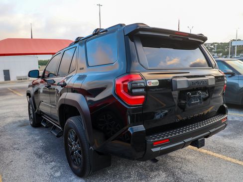 Used 2026 Toyota 4Runner SR5 AWD/4WD image 10