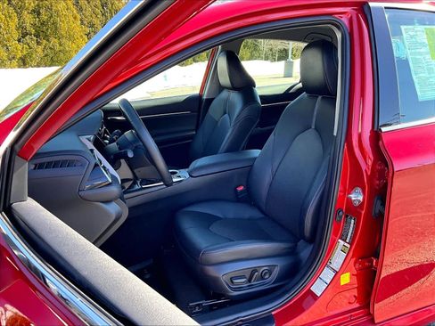 Certified 2024 Toyota Camry XLE w/ Cold Weather Package image 10