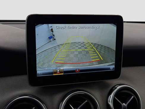 Used 2019 Mercedes-Benz GLA 250 image 18