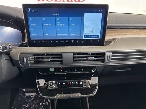 New 2026 Lincoln Corsair Reserve image 11