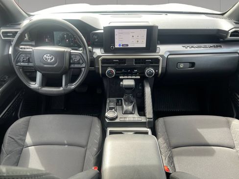Used 2026 Toyota Tacoma SR5 AWD/4WD image 12