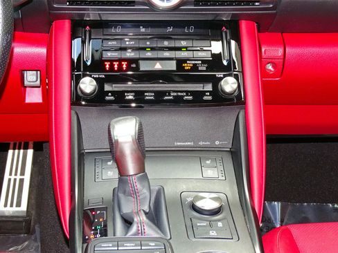 Used 2021 Lexus IS 350 F Sport image 14