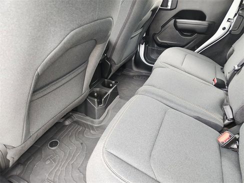 Used 2025 Jeep Wrangler Sport image 28